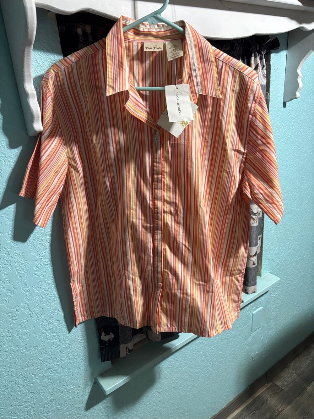 Bobbie Brooks short-sleeve button-front shirt
